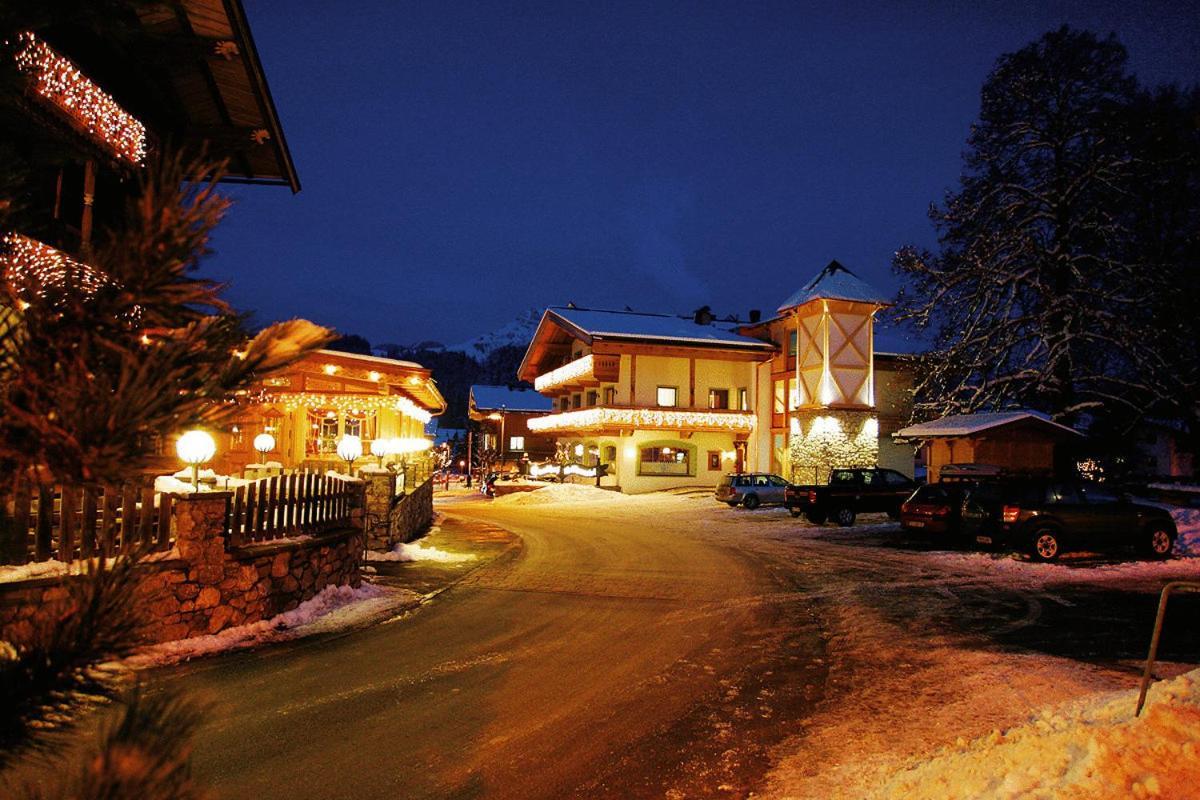 Hotel Hubertus Mit Erlebnislandgasthof Reitherwirt Kitzbuhel Luaran gambar