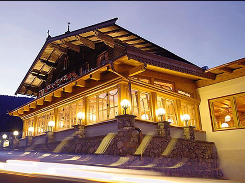 Hotel Hubertus Mit Erlebnislandgasthof Reitherwirt Kitzbuhel Luaran gambar